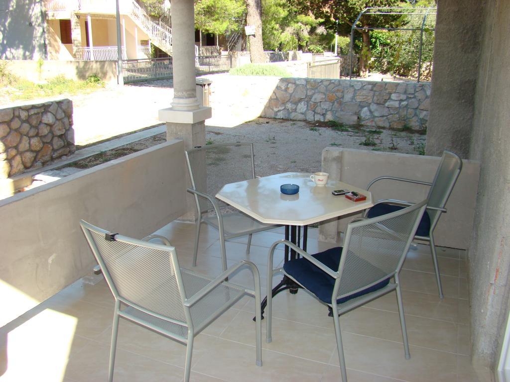 Apartments Pinus Pirovac Rom bilde